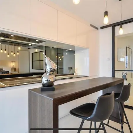 Luxe Arte, 50m Het Zoute Appartement